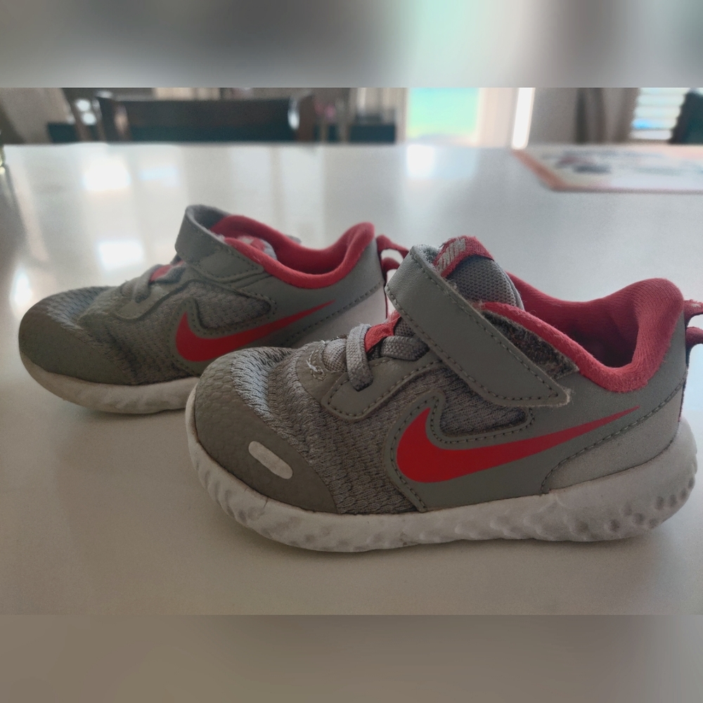 Nike toddler shoes